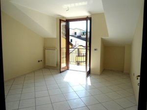 Appartamento tre vani in affitto