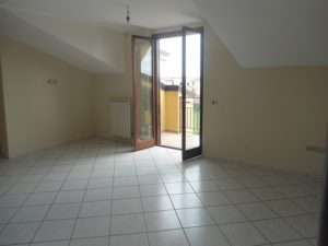 Appartamento tre vani in affitto
