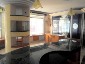 Locale commerciale in affitto