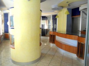 Locale commerciale in affitto