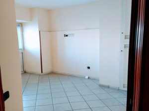 Locale commerciale in affitto